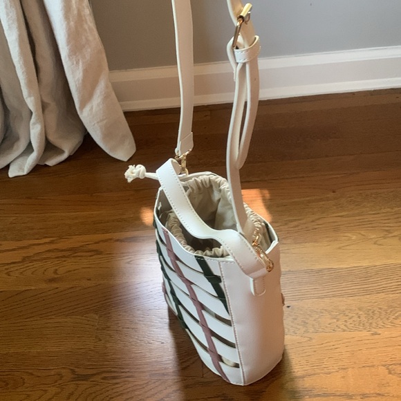 NWOT Mersi Leather Mini Crossbody Bucket Bag - Picture 4 of 4